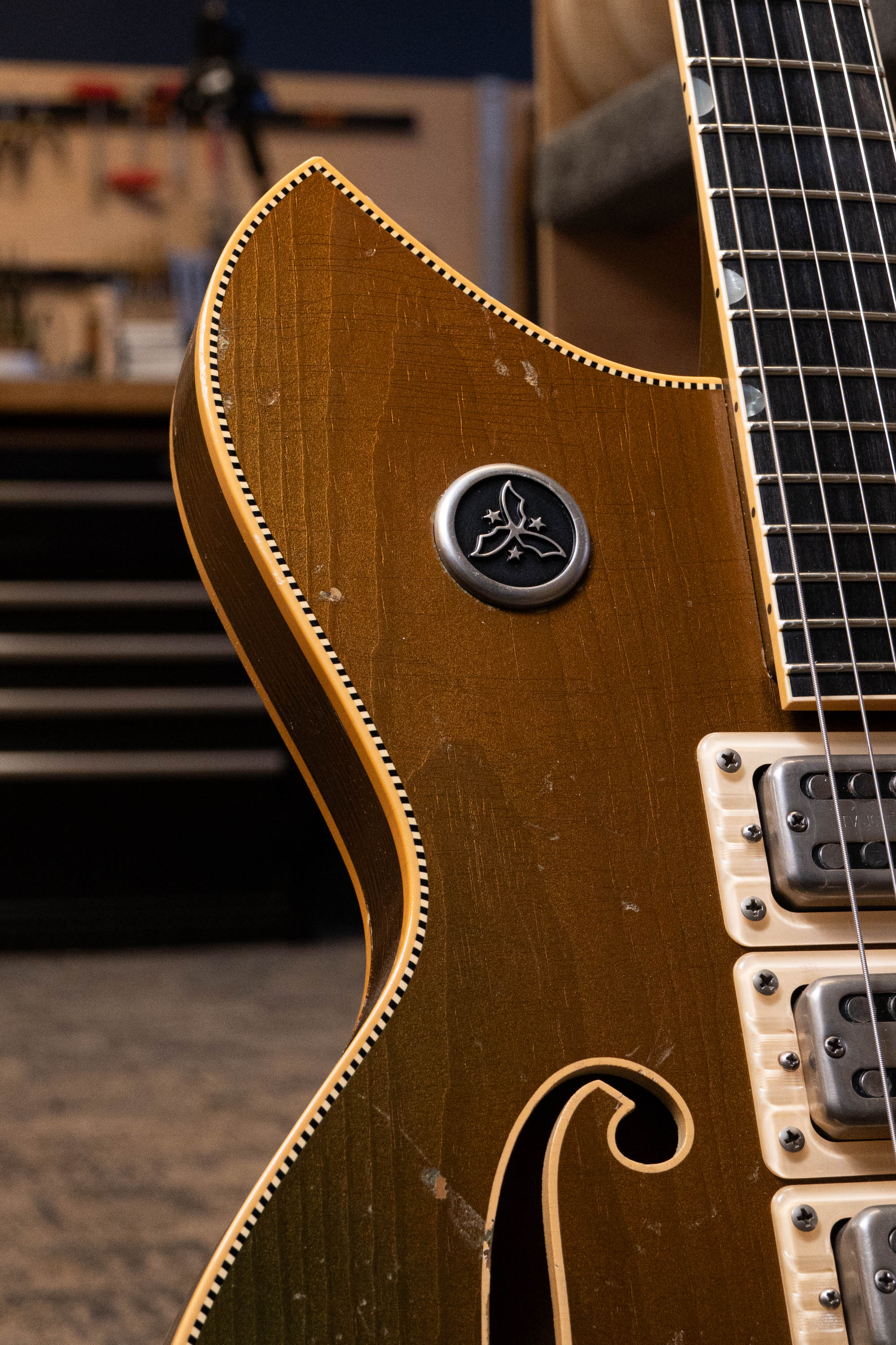MIRIS J - Gold Top Gold | Signature (3 of 4) - Image 4