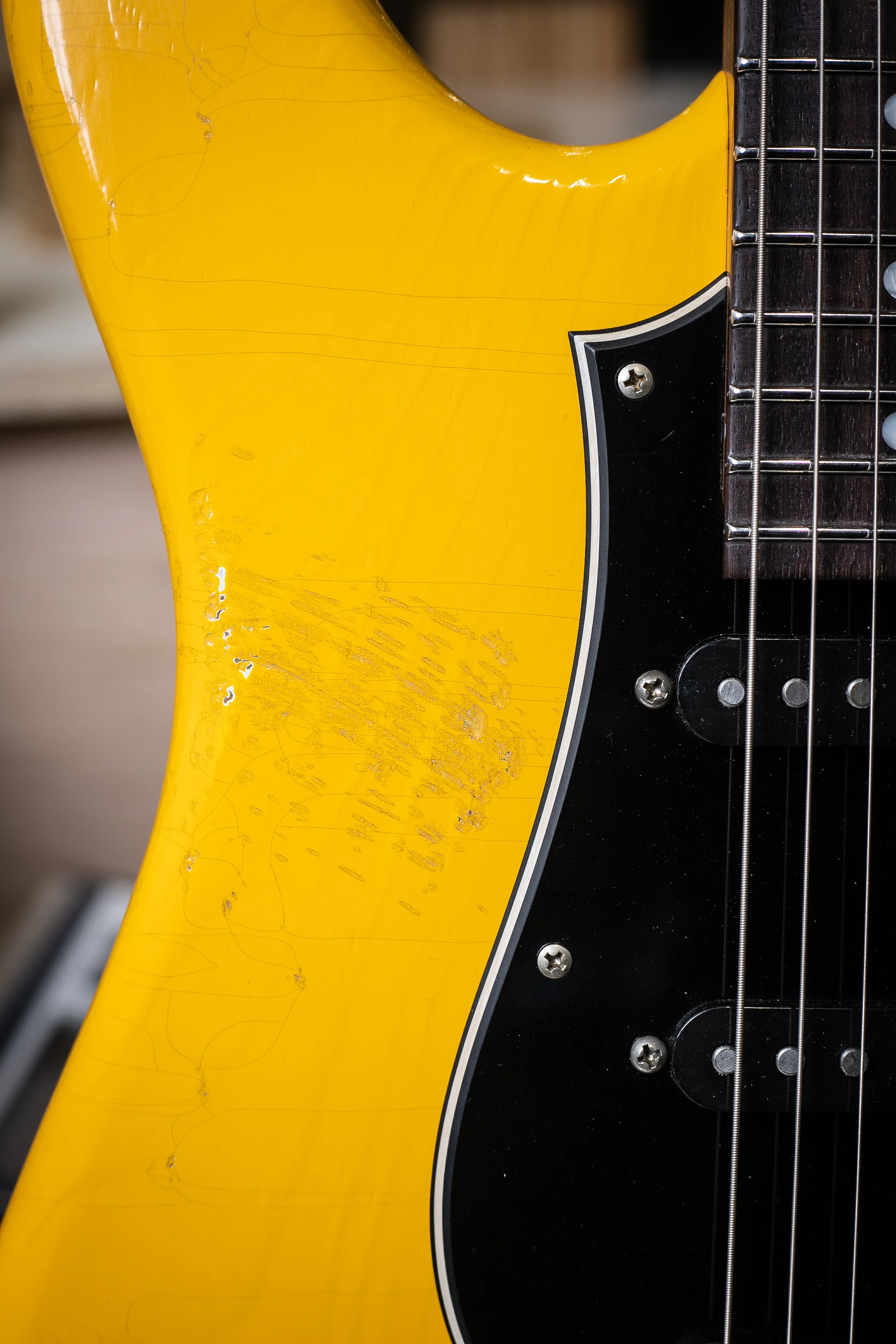 Novo Idris S3 in Vandalism Yellow - Image 5