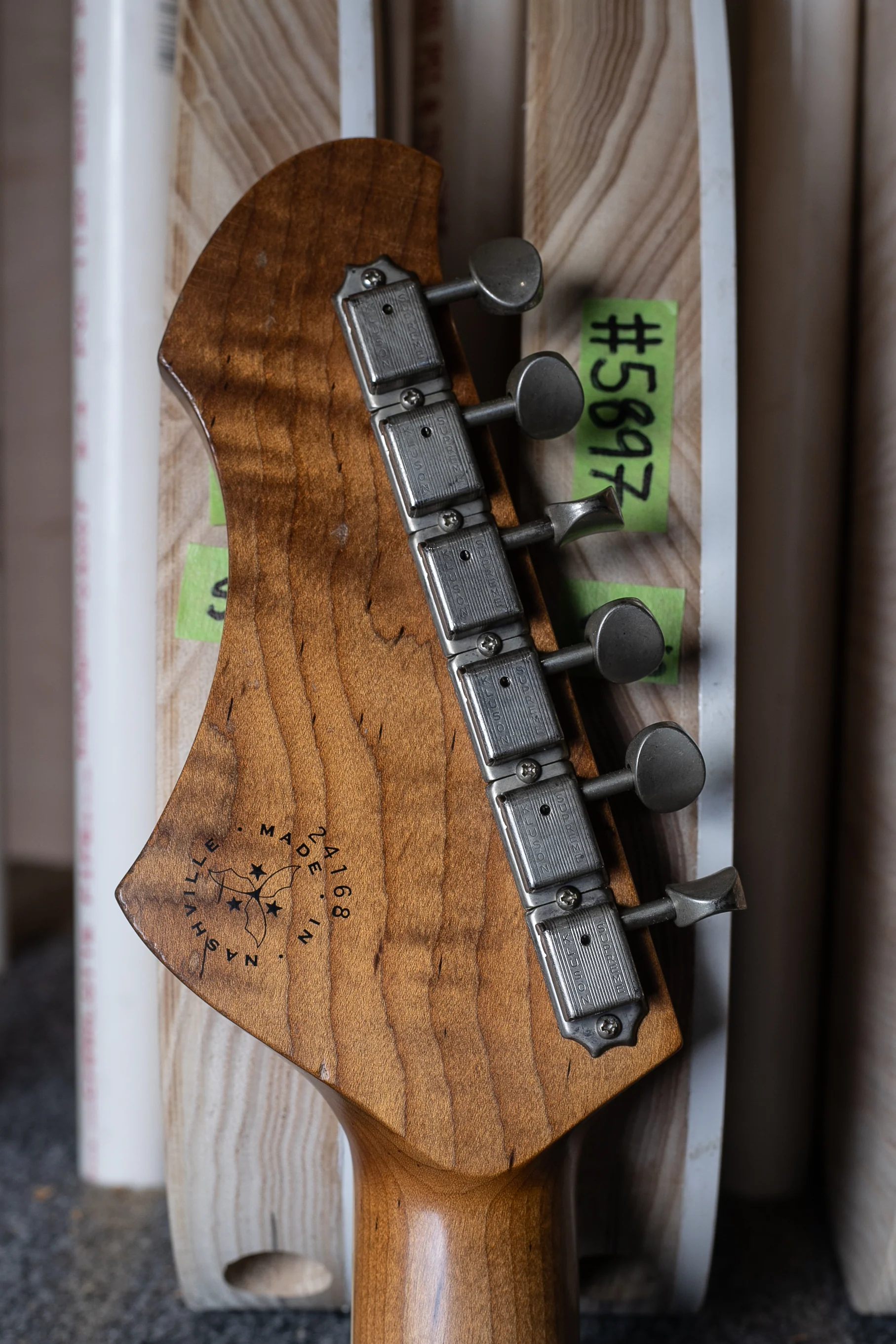 Novo Serus J in Copper Sparkle - Image 6