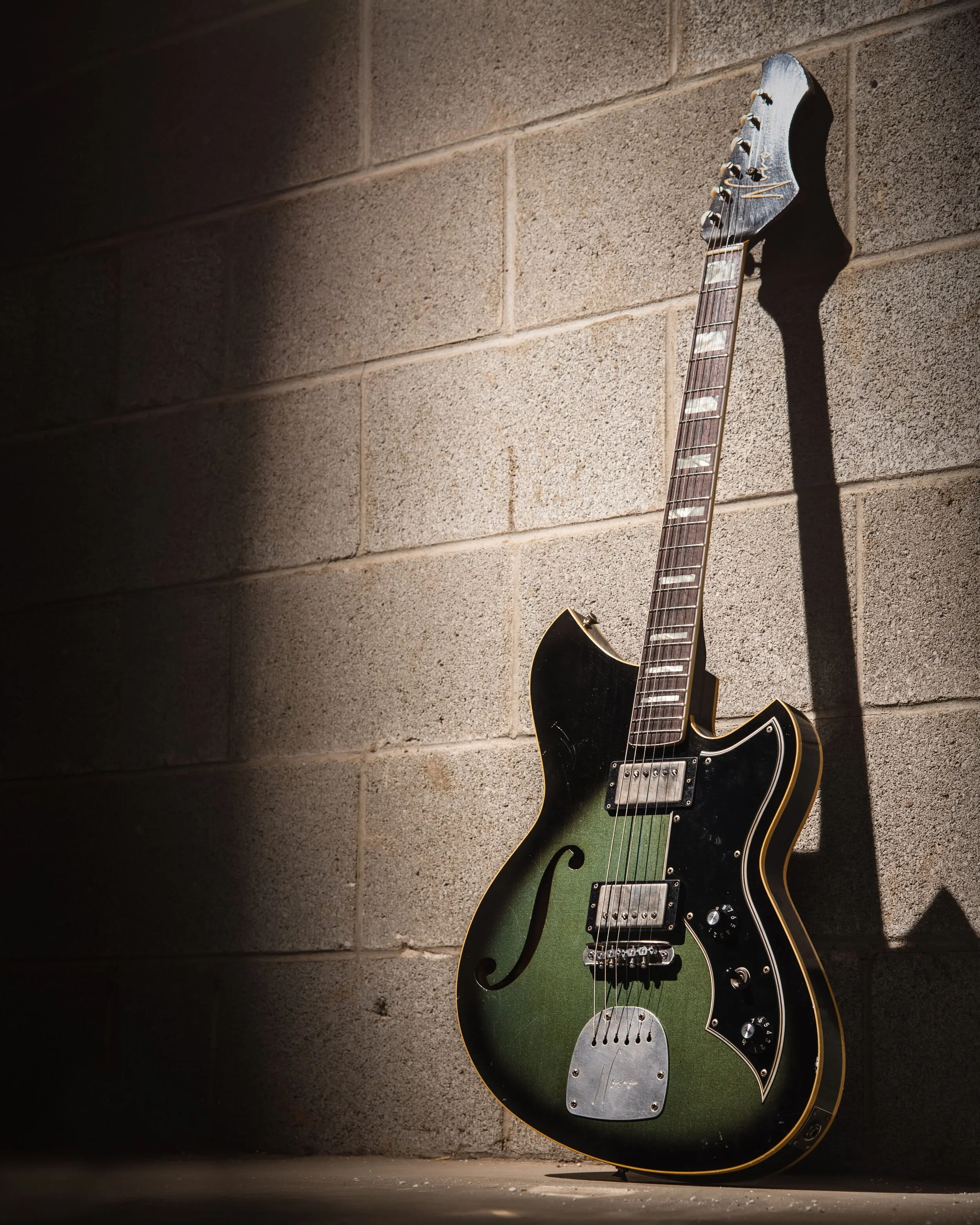 Signature MIRIS H2 - Aged Pelham Burst - Image 4