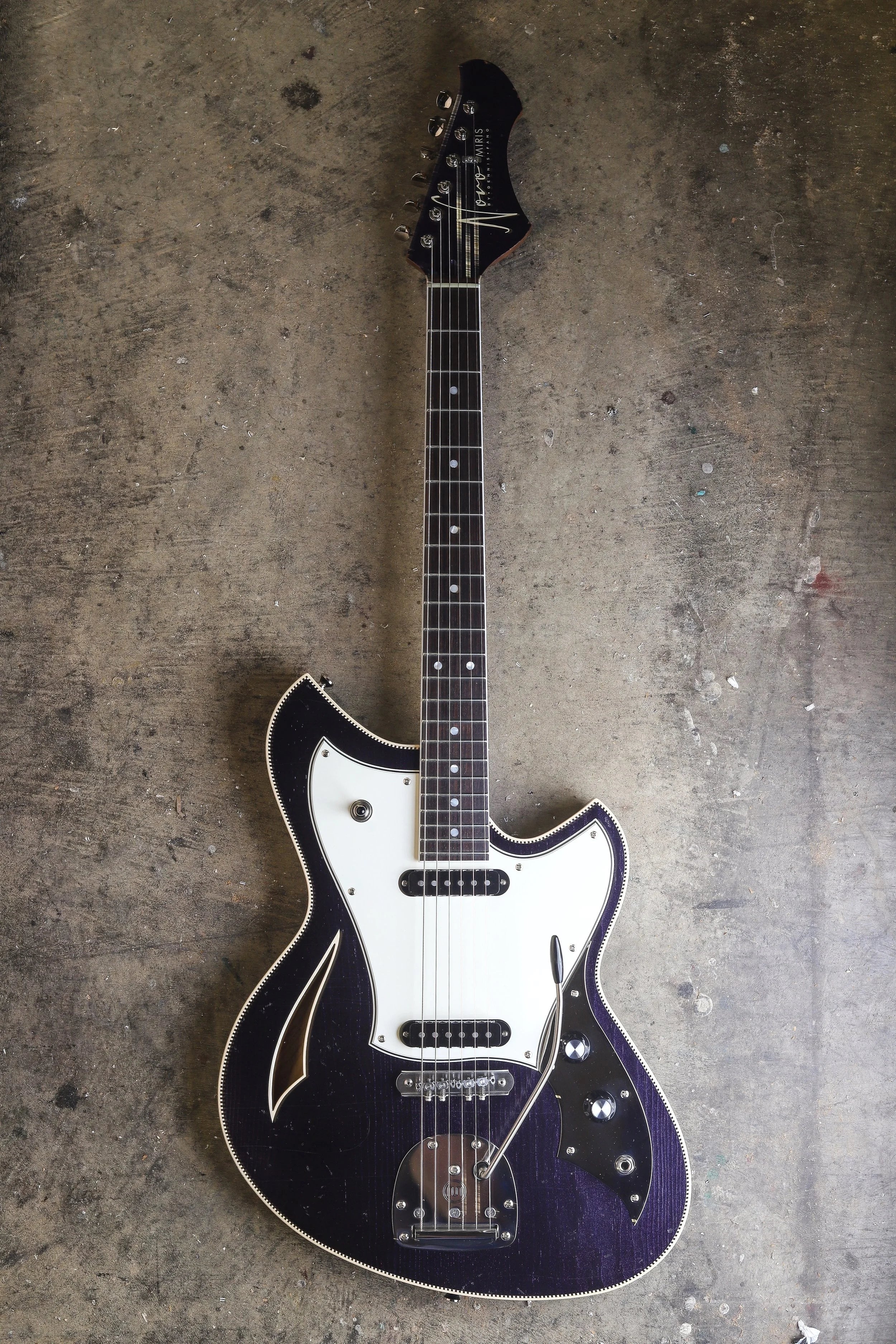 Signature MIRIS JG - Purple Stranger (5 of 7)