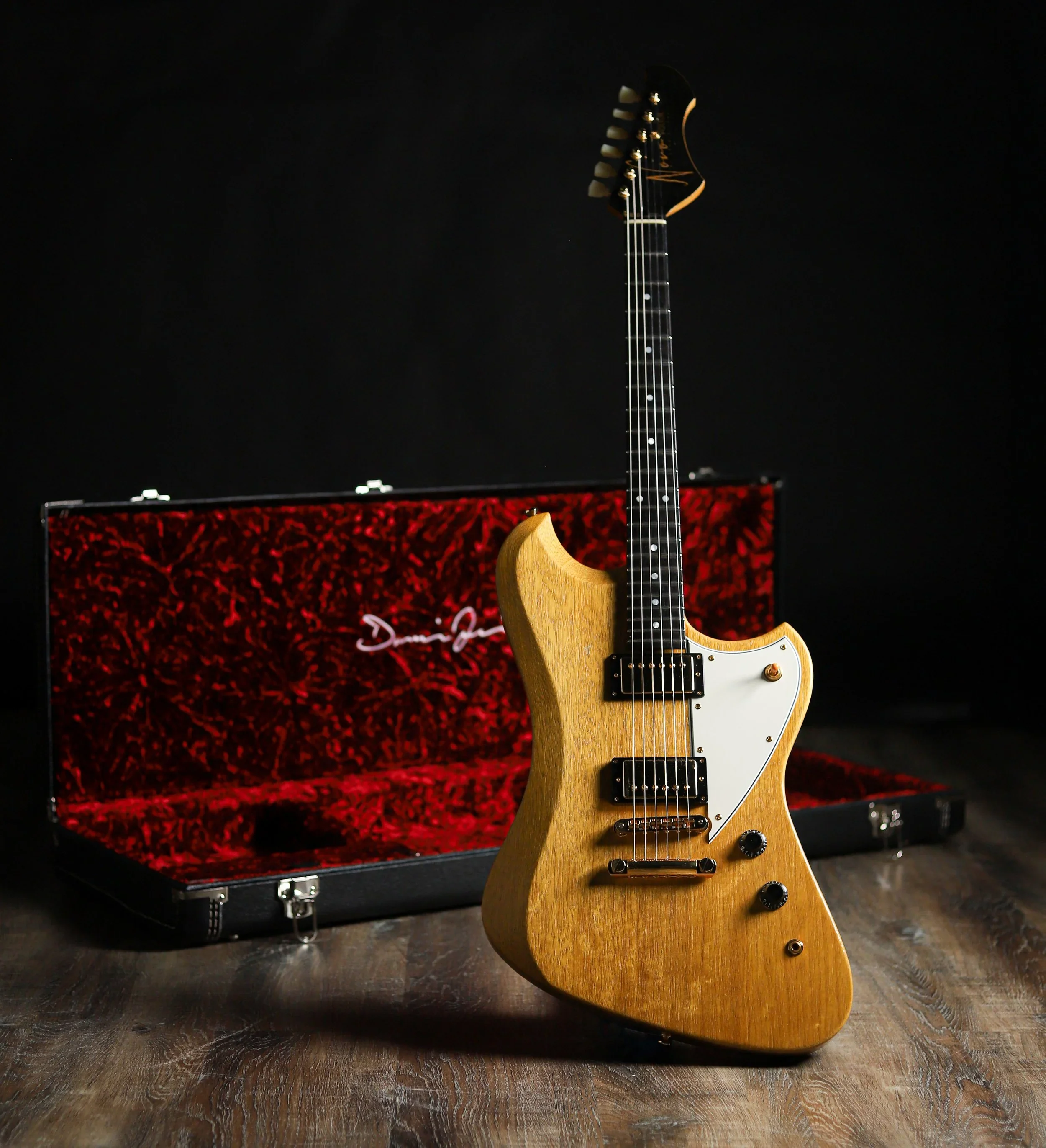 Signature VOLTUR DLX - Korina (6 of 6) - Image 7