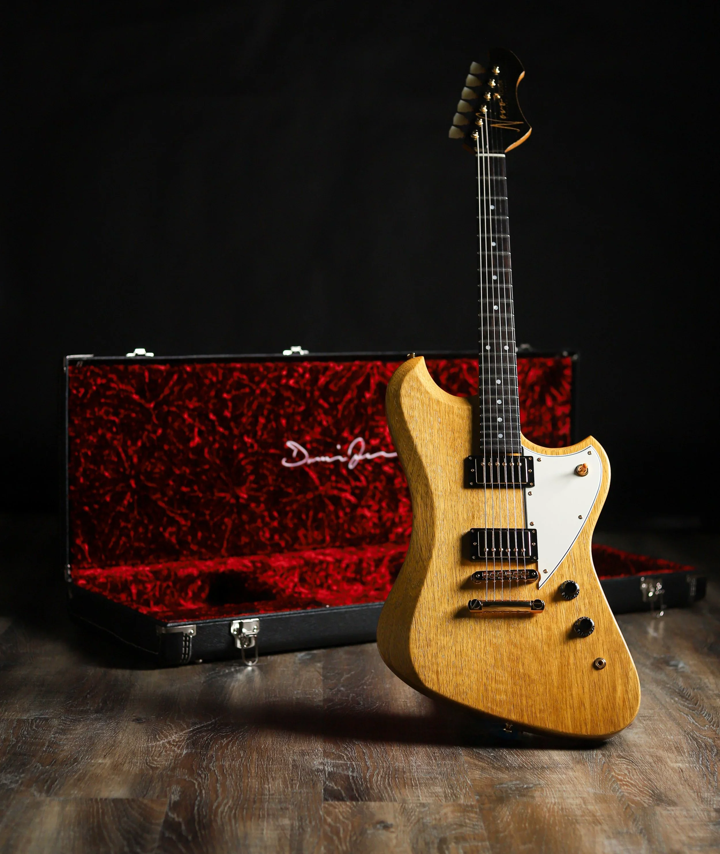 Signature VOLTUR DLX - Korina (2 of 6) - Image 7