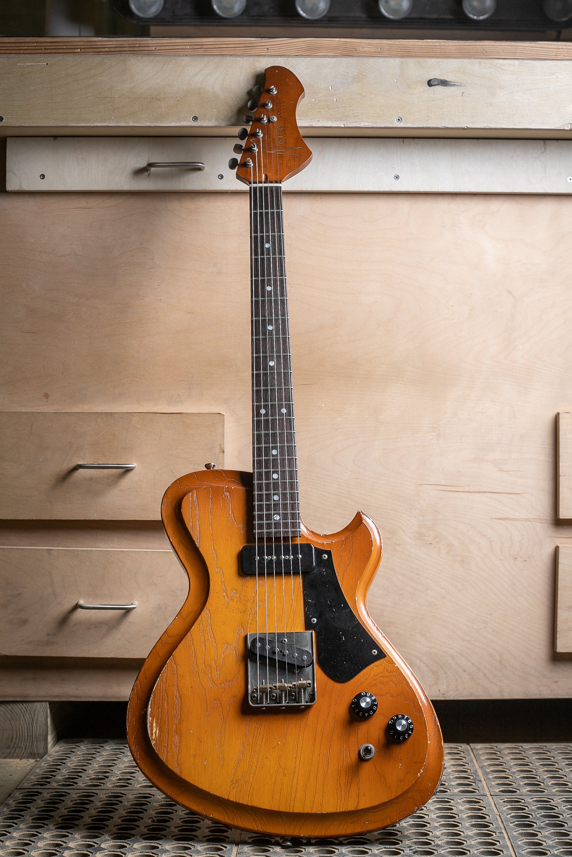 Novo Solus F2 in Nicotine Blonde - Image 2