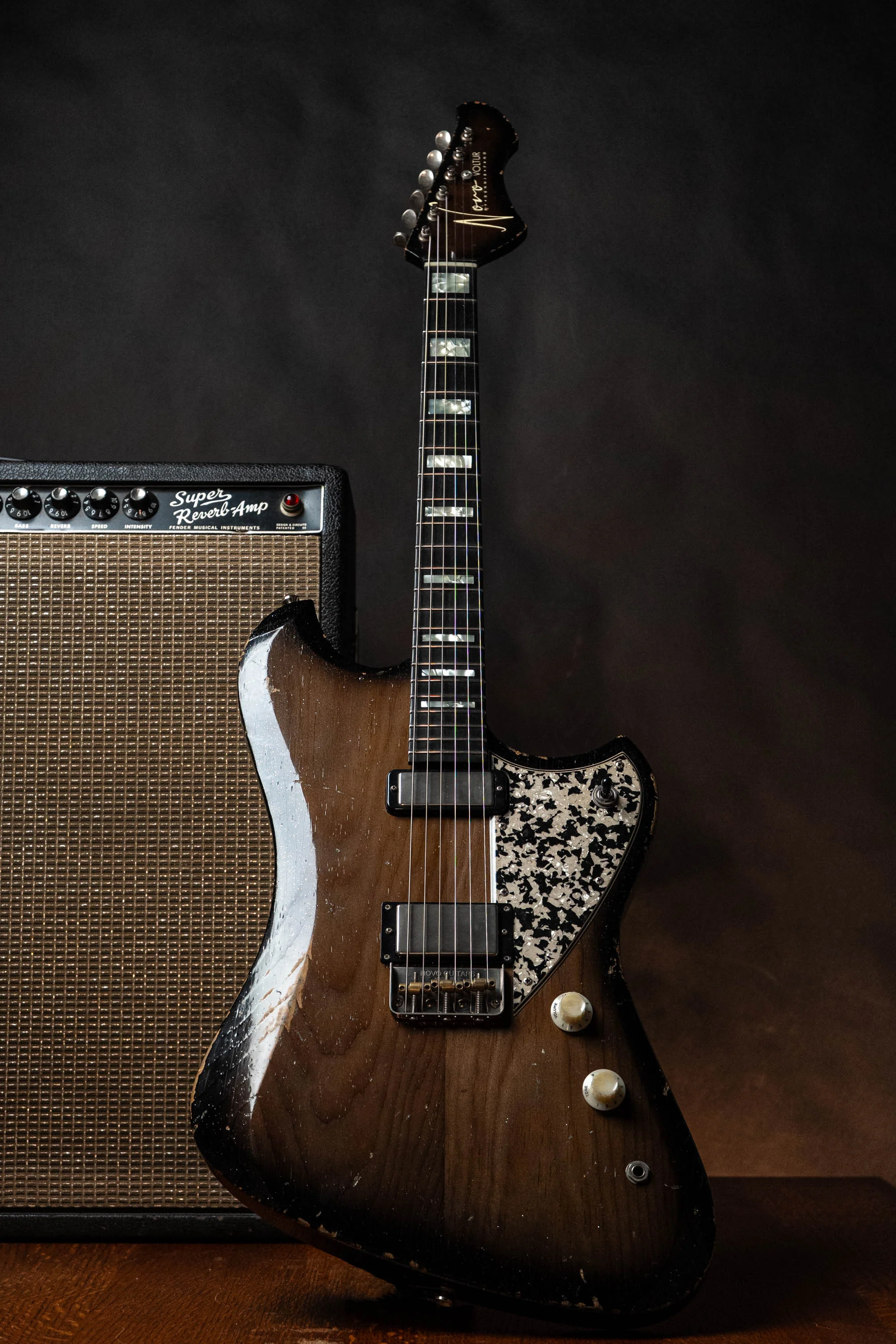 Signature Voltur - Trans Black Silvertone Burst (2 of 2)